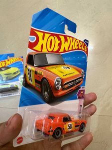 Hot Wheels Honda S800 Treasure hunt &amp; Datsun Set