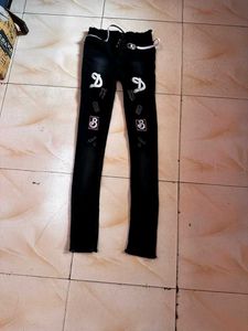 Stylish Black Jeans