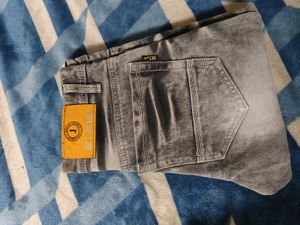 Boysss Jeanssss Size 28