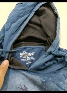 Two Hoodie With And Without Sleeves