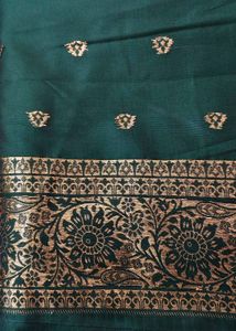 unstitched  Banarasi sari