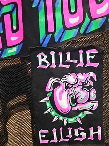 EMO CHICK ALERT 🚨 Billie Eilish World Tour Net To