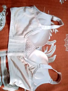 haevy padded Bra 34 to 36 pick 1