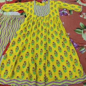 Yellow Floral🌺🌻🌷