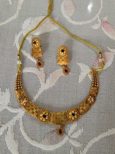 4 Necklace Set