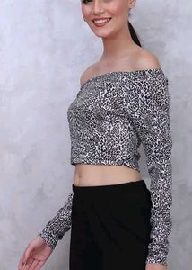 Chic Animal Print Off-Shoulder Top