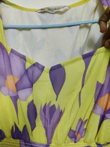 Beautiful Yellow And Lavender Tulip Floral Dress🌷