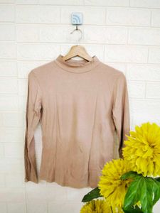 Fitted Peach Top