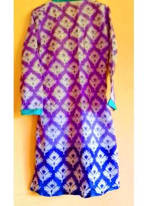 ✌🏼4 pieces ✌🏼Red Paisley Kurta 👗