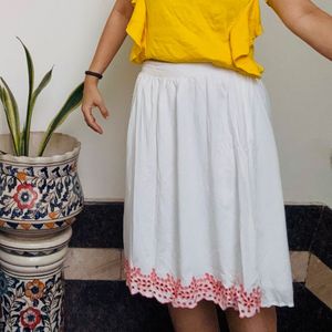 New White Skirt Comes With Linning