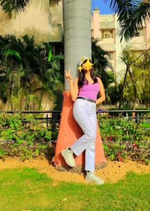 White Mid Waisted Straight Fit Jeans ❣️