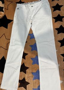 Stylish White Slim Fit Jeans