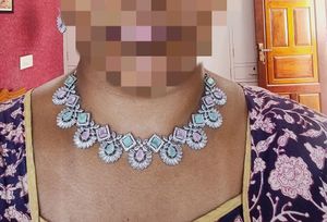 AD PASTEL STONE NECKLACE