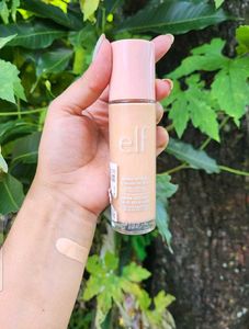 e.l.f. Halo Glow Shade 1 Fair,Used for Swatch Only