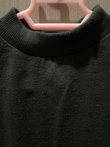 Black High Neck Crop Top