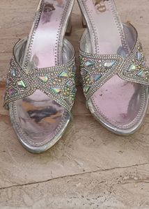 Sandals We Can Say 1kg Sai Kam
