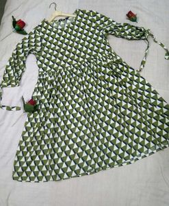 Trendy Beautiful frock Pattern Kurti