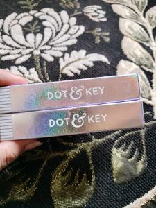 Dot &amp; Key Vitamin C,E Glitter Lip Balm