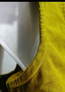 Yallow Sleeveless Blouse