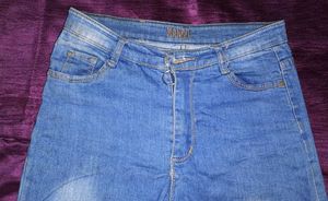 Mango. Band Jeans