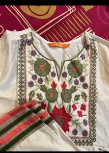 Embroidered Floral Kurta Set