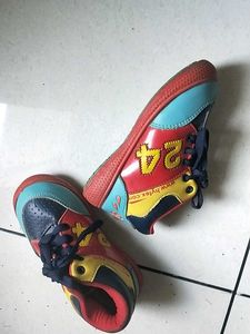 10 No. Shoes