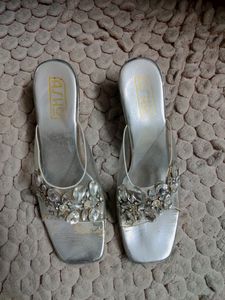 Transparent Footwear With Stones