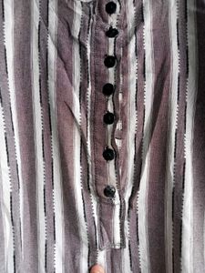 Decent Kurta And Pent Set For Womes