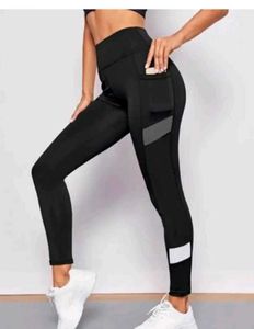 Pocketed Athletic Leggings