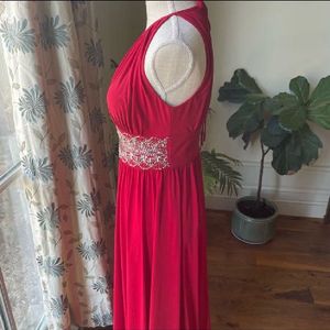 R&amp;M Richards Women&#39;s Sleeveless Evening Gown