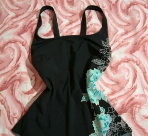 Body Fitted Tank Top