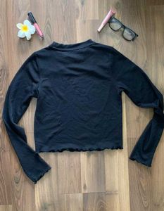 Black Chest Cut Fitted Top