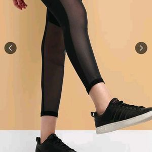 Trendy and comfortable women’s gym🦋