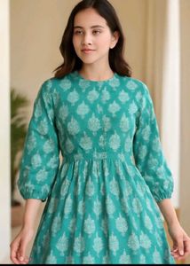Elegant Green Printed Dress