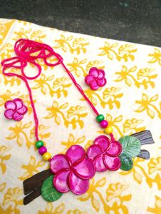 Floral Necklace Set