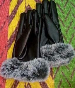Leather Gloves with Fur Trim