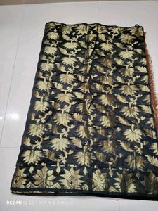 Elegant Black &amp; Gold Organga Saree