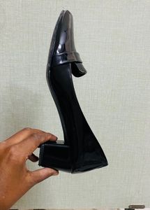 Black Shoe Trophy