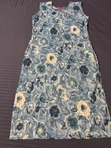 Kurta Set With Dupatta And Trouser
