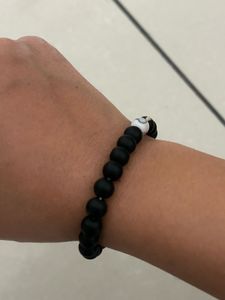 Black beaded bracelet