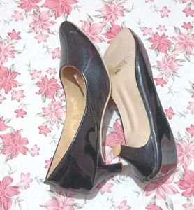 Black Heel