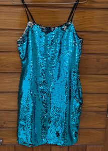 Sparkling Sequin Mini Dress🪩💙