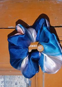 Pack Of 4 Scrunchies