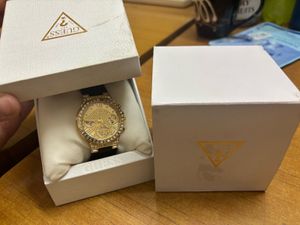 ORIGINAL GUESS WATCH with Bill Tag & Barcode