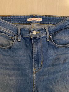 Levis Women Skinny Jeans