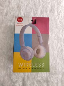 Wireless Bluetooth headphones