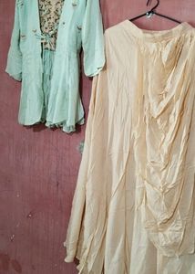 Koti Set With Skirt Like New