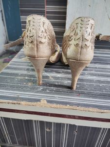 Branded Metro Saldle Cindrella