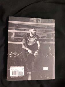 ZAYN MALIK AUTOBIOGRAPHY HARDCOVER BOOK