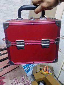 GLADKING Makeup Box
